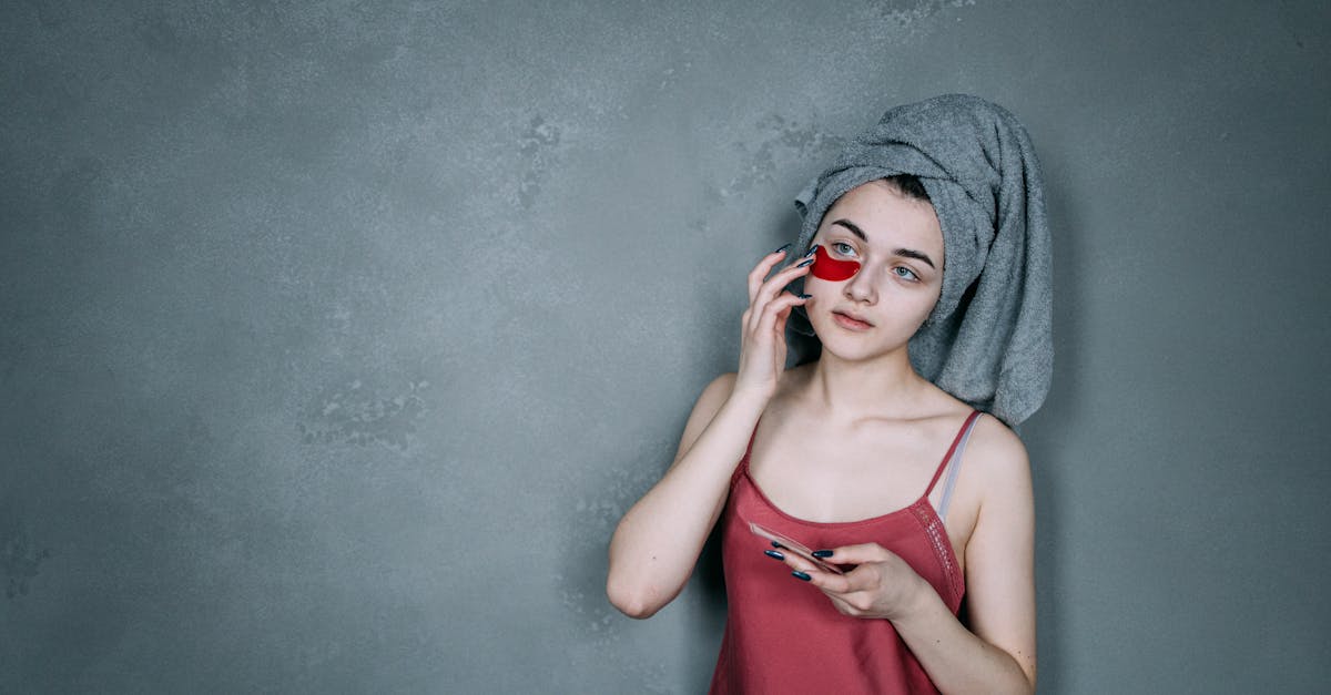 Dark Circles Under Eyes: The Complete Guide to Causes and Treatments