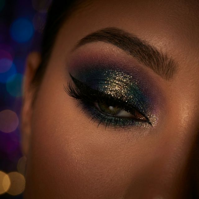 Night Out Eye Makeup: Sparkle, Smoke, and Statement Looks for 2026