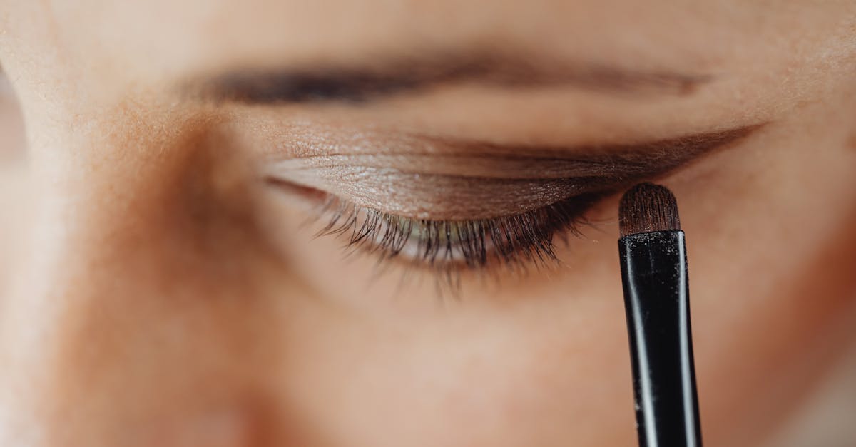 Smokey Eye Tutorial: Step-by-Step for Beginners